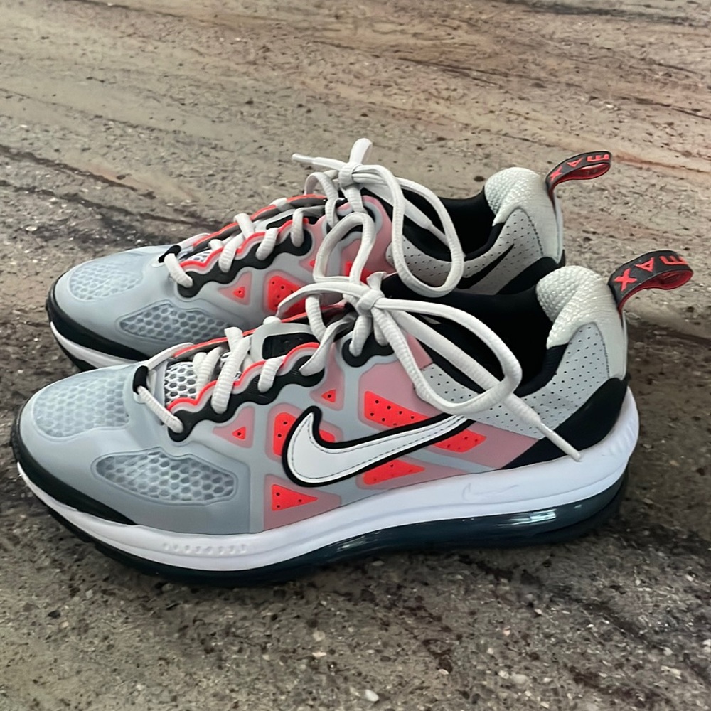 Boys Nike airmax brand new size 5.5